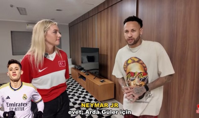 百家乐官网-给面！内马尔接受土耳其美女球员采访：居莱尔是世界最佳中场