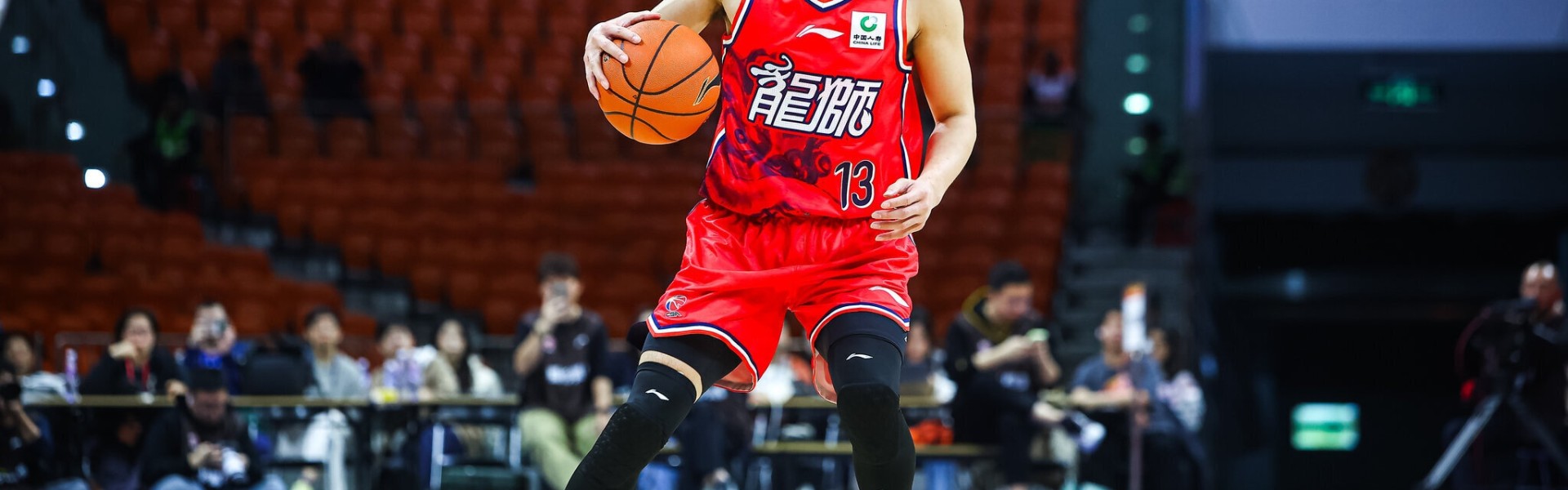 媒体人：我向艾伦妈妈求证过 虽然她说是假的但措辞谨慎似有隐情