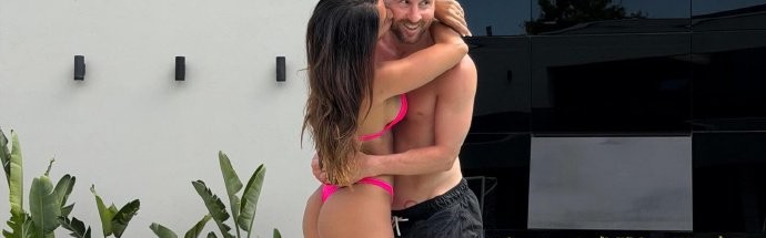 官方网站-安东内拉晒与梅西泳池拥吻照，梅西留言示爱|莱昂内尔·梅西|评论|秀恩爱_新浪体育_新浪新闻