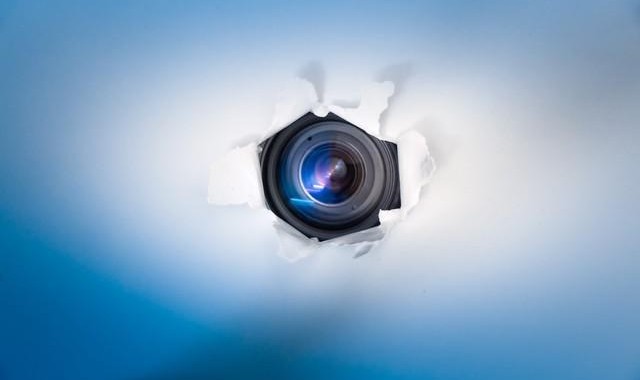 百家乐官网-疑局长和女下属存“不正当关系”，跟踪偷拍以检举，科长等三人涉侵犯个人信息罪被逮捕起诉